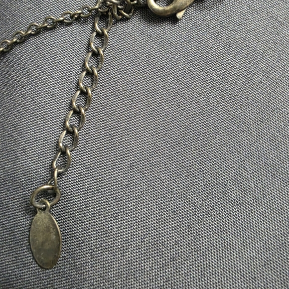 Estate - Gold Tone - Y-Drop Grenn Vintage Necklace - Item 431 - Picture 5 of 5